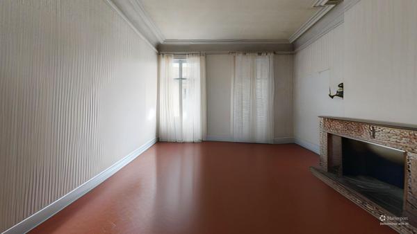 Appartement T5 + GARAGE - Rue Voltaire - Immeuble Ancien