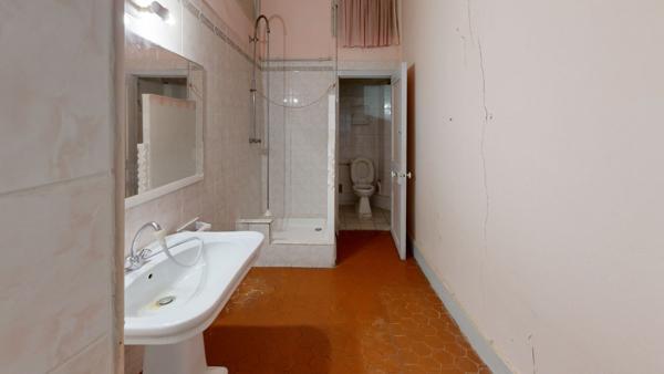 Appartement T5 + GARAGE - Rue Voltaire - Immeuble Ancien