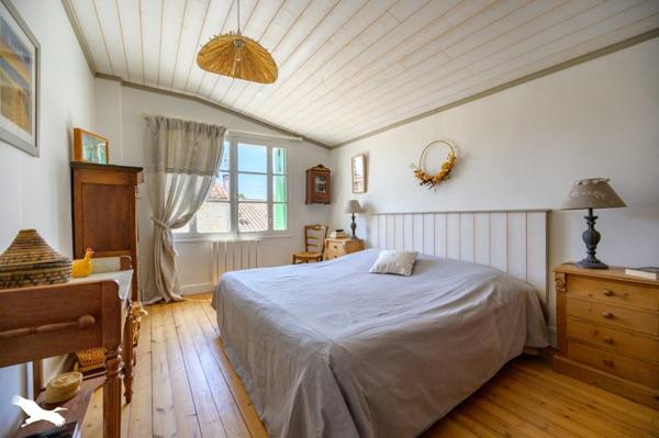 Maison à vendre |  La Flotte |  6 pièces | 206 m²