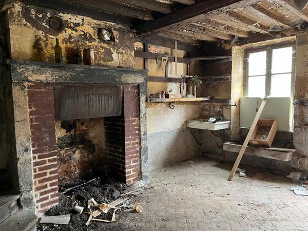 MAISON A REHABILITER