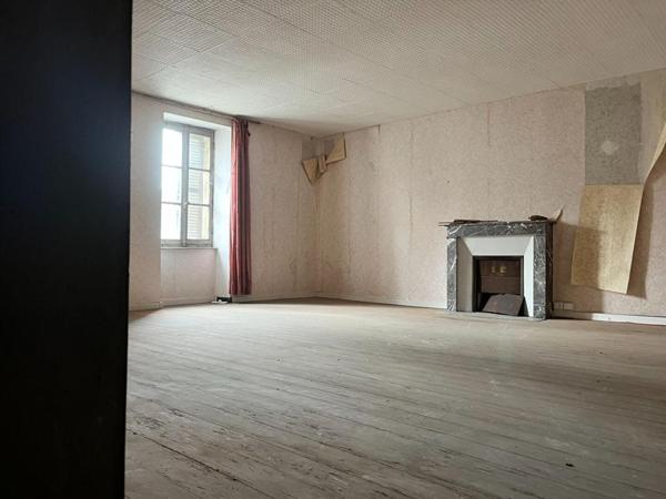 MAISON A REHABILITER