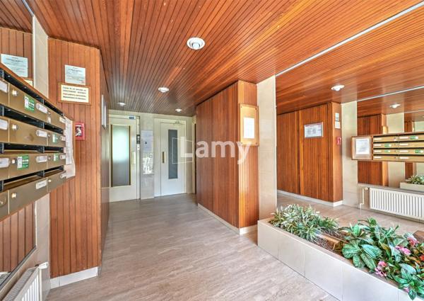 Appartement + annexe + parking