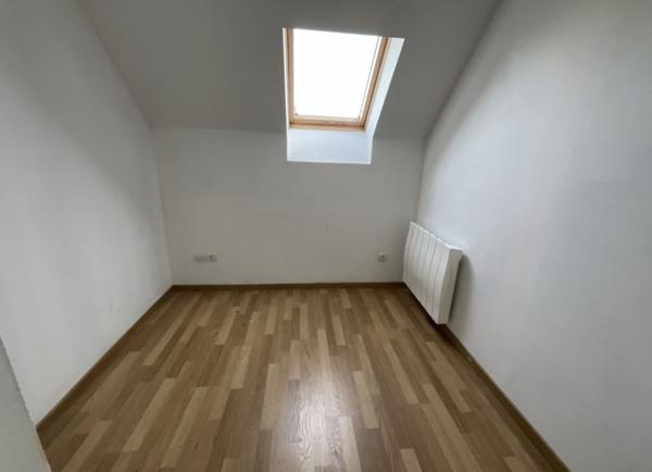 Maison familiale 7 pièces 135m² Saint-Denis-de-l'Hôtel