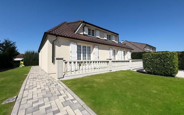 Maison à vendre    7 pièces • 148,61 m2 Heillecourt