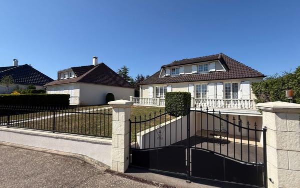 Maison à vendre    7 pièces • 148,61 m2 Heillecourt