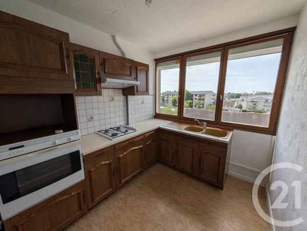 Appartement F4 à vendre  4 pièces - 65 m 2   CHATEAUROUX  - 36