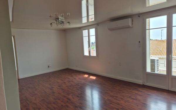 Appartement à louer    3 pièces •  Béziers