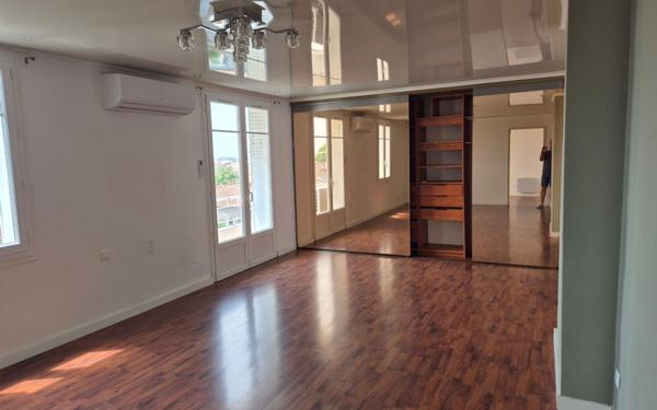 Appartement à louer    3 pièces •  Béziers