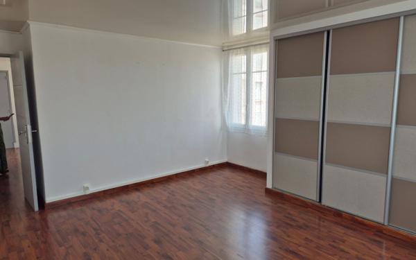 Appartement à louer    3 pièces •  Béziers