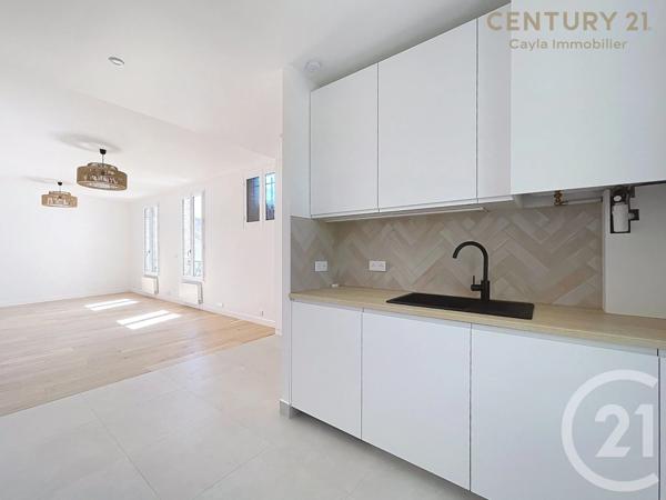 Appartement F3 à vendre  3 pièces - 74,07 m 2   SURESNES  - 92