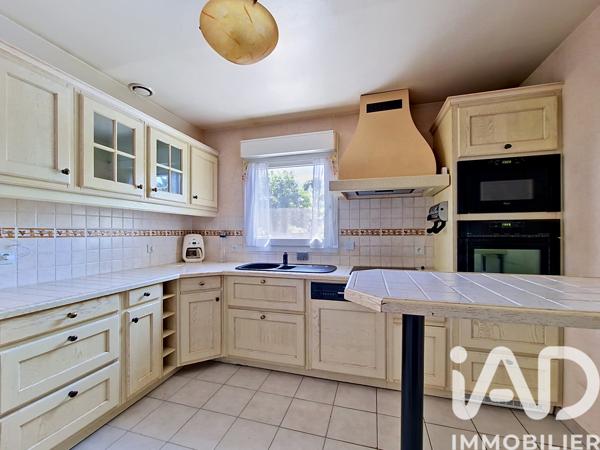Maison à vendre 8 pièces 165 m² Forges-les-Bains
