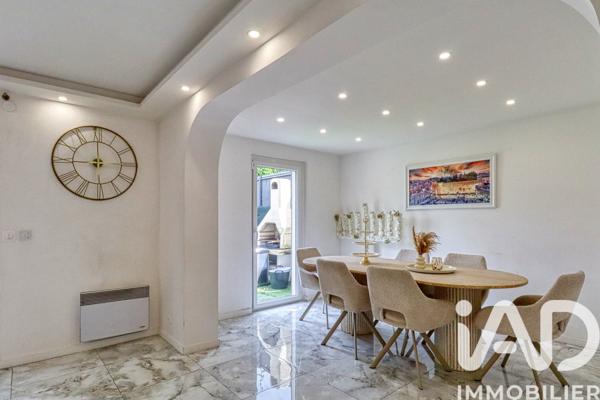Maison à vendre 6 pièces 114 m² Saint-Brice-sous-Forêt