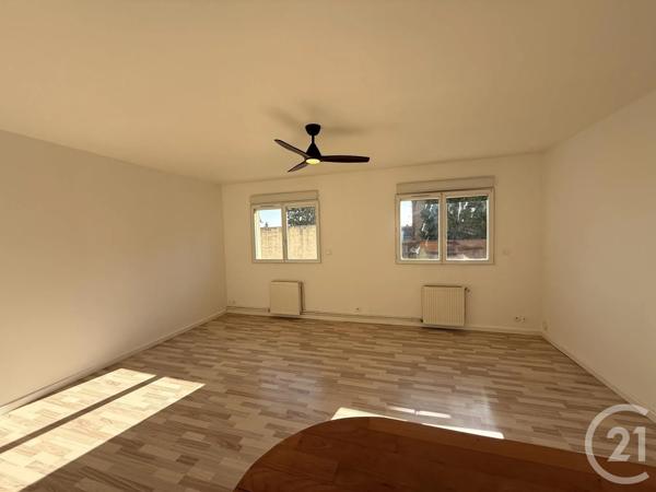 Appartement T3 à vendre  3 pièces - 68 m 2   CHARTRES  - 28