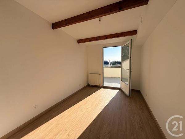 Appartement T3 à vendre  3 pièces - 68 m 2   CHARTRES  - 28