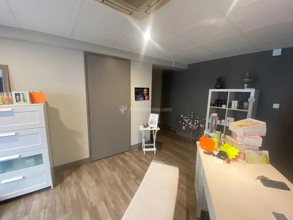 Location Local commercial 1 pièces 50 m2 à Vienne