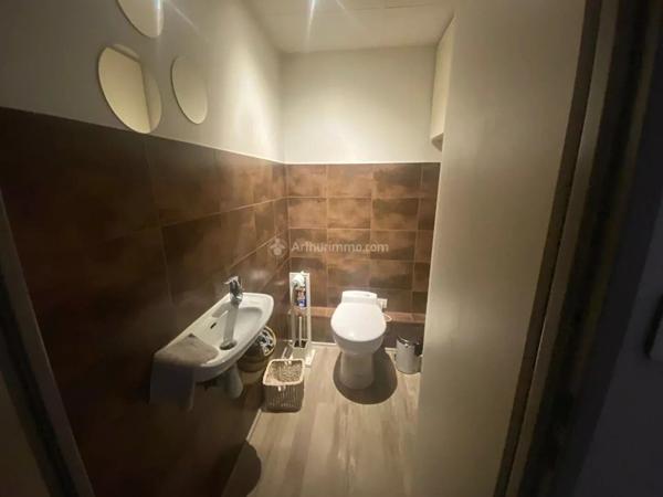 Location Local commercial 1 pièces 50 m2 à Vienne