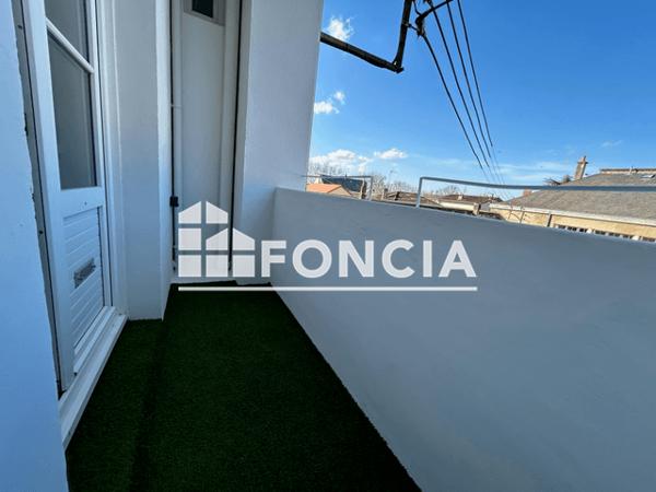 Location Appartement 2 pièces 50.4 m² - 5 BOULEVARD ARISTIDE BRIAND Chatellerault 86100