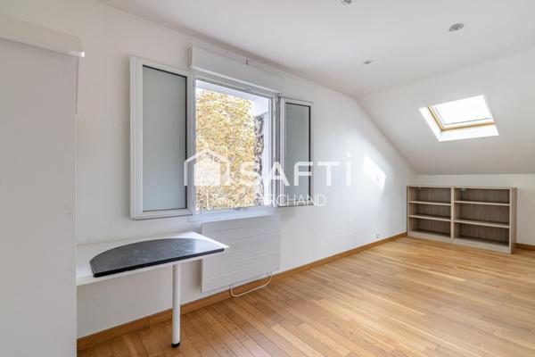 Meulière de 130 m² entièrement rénovée + dépendance et jardin !