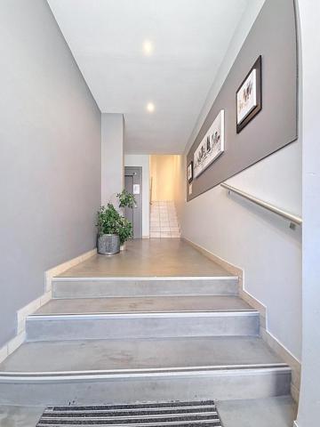 APPARTEMENT 4 pièces 93M2