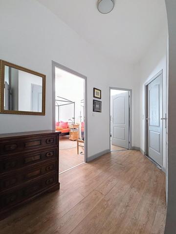 APPARTEMENT 4 pièces 93M2