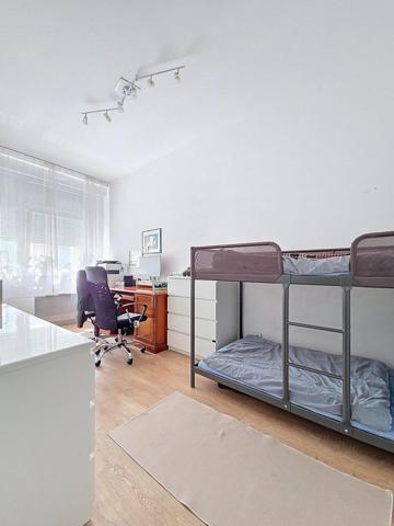 APPARTEMENT 4 pièces 93M2