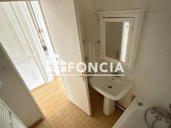 Location Appartement 2 pièces 52.49 m² - 36 RUE DES DOCKS Lyon 69009