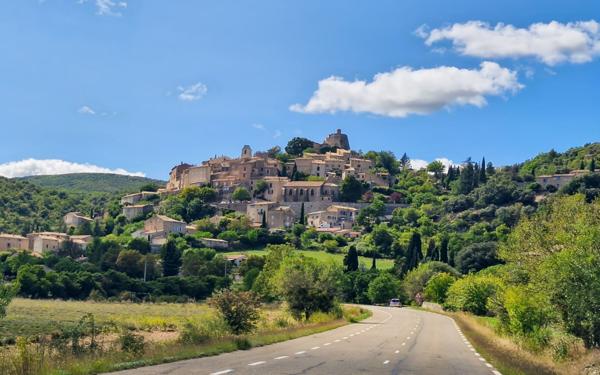 Terrain à vendre    Simiane-la-Rotonde