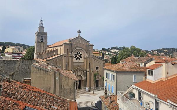 Appartement à vendre    2 pièces • 39 m2 La Seyne-sur-Mer