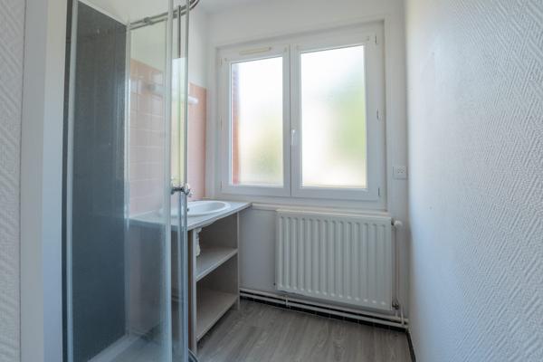 Appartement T4, 3 chambres avec garage et jardin