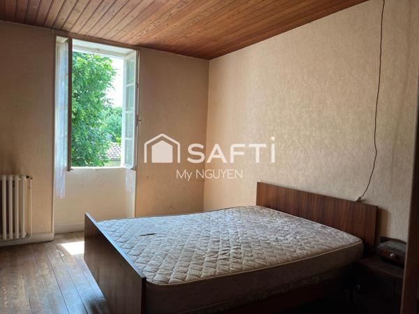 A RENOVER Maison de village ARS proche Cognac