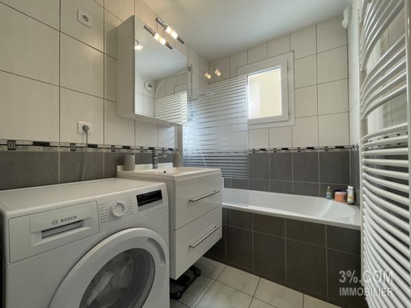 3%.COM - EXCLUSIVITÉ LAMPERTHEIM, F4 de 79,57m²,1 parking,1 garage,1 cave complètent ce bien. Lampertheim (67450)