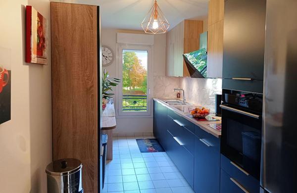 Appartement 4 pièces 80 m2 (Rosny Sous Bois 93110)