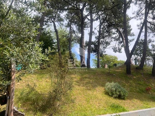 Secteur recherché - Maison individuelle à vendre avec beau jardin arboré, 3 chambres, 115 m²