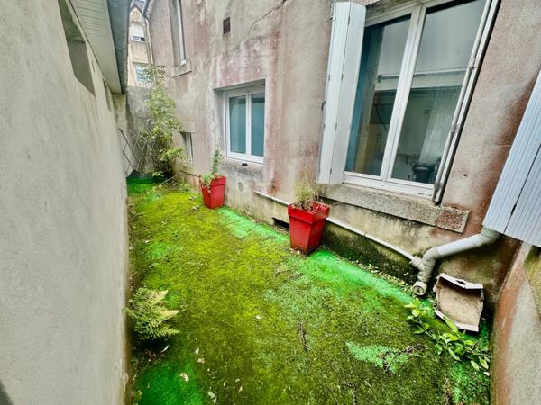 EXCLUSIVITÉ - Local commercial / bureau à vendre CHATEAUNEUF DU FAOU (29)