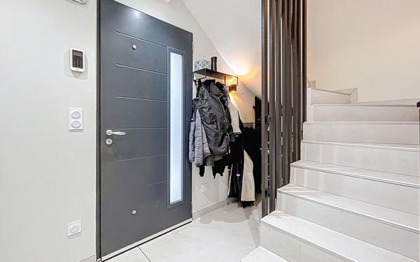 Maison à vendre    5 pièces •  Bourg-lès-Valence