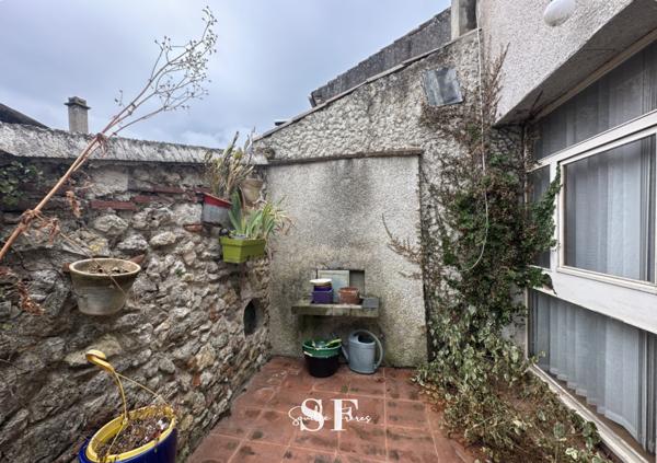 Maison 5 pièce(s) 3 chambre(s) 142 m²