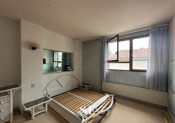 Maison 5 pièce(s) 3 chambre(s) 142 m²