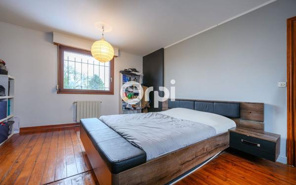 Maison à vendre    6 pièces • 250 m2 Lambres-lez-Douai