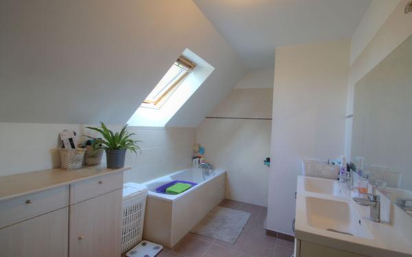 Maison à vendre    5 pièces • 122 m2 Ingré