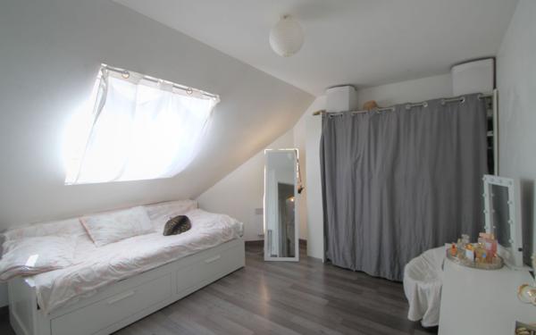 Maison à vendre    5 pièces • 122 m2 Ingré