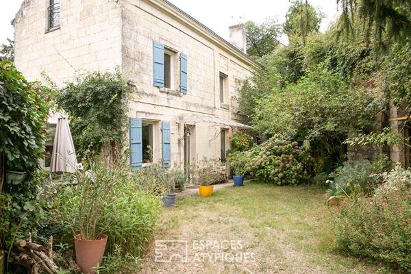 Maison de charme avec dépendances et terrain arboré