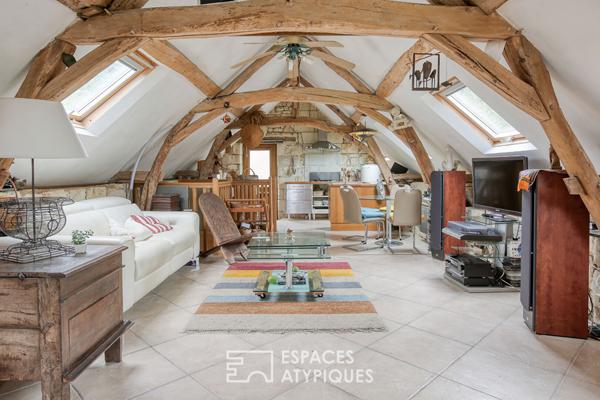 Maison de charme avec dépendances et terrain arboré