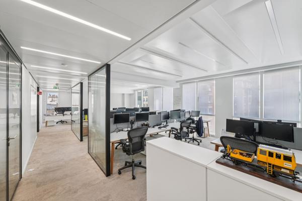 Bureaux à louer à Neuilly-sur-Seine rooftop vue panoramique sur Paris