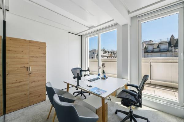 Bureaux à louer à Neuilly-sur-Seine rooftop vue panoramique sur Paris