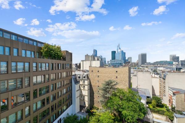 Bureaux à louer à Neuilly-sur-Seine rooftop vue panoramique sur Paris