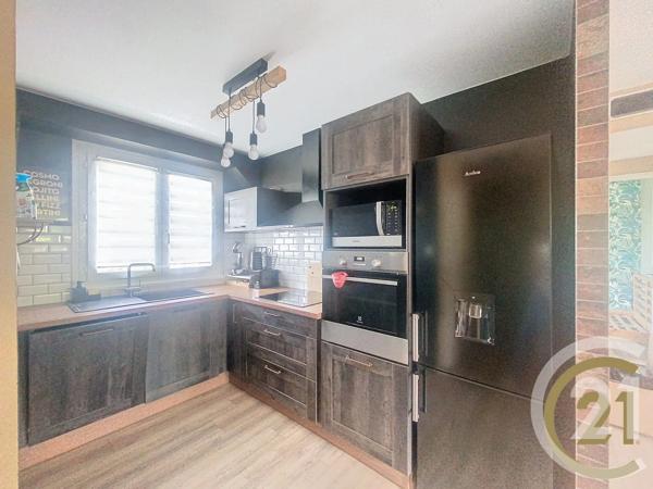Appartement F3 à vendre  3 pièces - 54,20 m 2   VIEUX CHARMONT  - 25