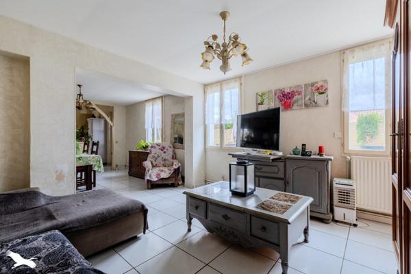 Maison à vendre 159 000 € Saint-Seurin-sur-l'Isle 3 p 111 m² DPE E