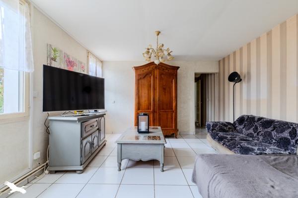Maison à vendre 159 000 € Saint-Seurin-sur-l'Isle 3 p 111 m² DPE E