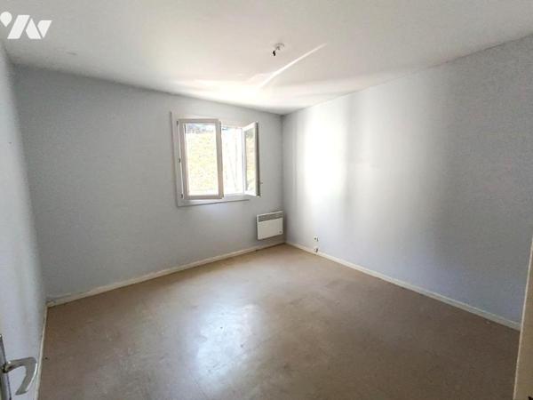 Vente Appartement T3 à rénover + sa cave à SEYNE