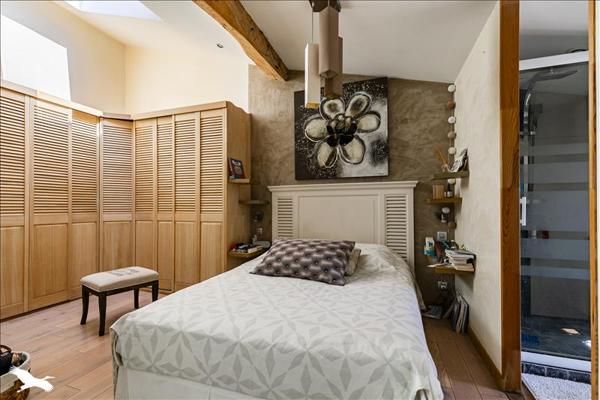 Maison à vendre |  Villenave-d'Ornon |  7 pièces | 147 m²